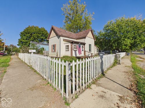 624 Milton Ave, Anderson, IN, 46012-3330 | Card Image