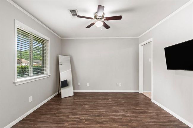 211 Cedar Ln, House other with 4 bedrooms, 2 bathrooms and 2 parking in El Lago TX | Image 9