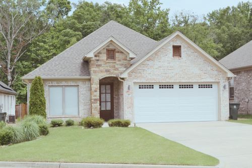 27 Piper Ln, Little Rock, AR, 72223-4964 | Card Image