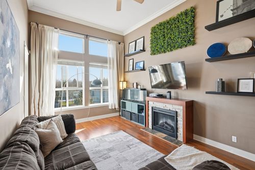 421-5430 201 St, Langley, BC, V3A0A2 | Card Image