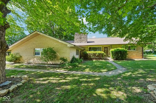 320 Maple St, Greenwood, IN, 46142-4142 | Card Image