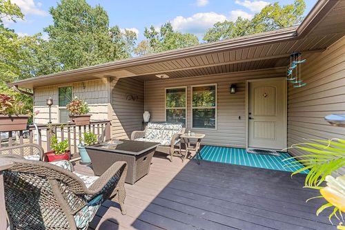4 Bempton Ln, Bella Vista, AR, 72715-7008 | Card Image