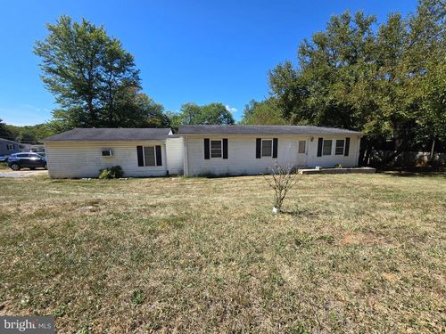 39 Nightingale Ln, SHEPHERDSTOWN, WV, 25443-4528 | Card Image