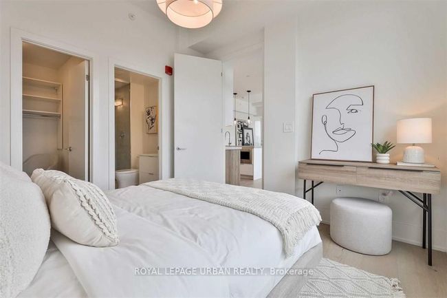 402 - 495 Logan Ave, Condo with 3 bedrooms, 2 bathrooms and null parking in Toronto ON | Image 16