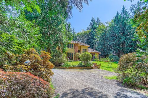22431 Ne 60th St, Redmond, WA, 98053-8255 | Card Image