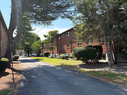 4-50 Bryon Rd, Chestnut Hill, MA, 02467-3317 | Card Image