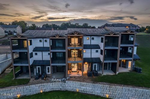 601-4160 Bristol Hwy, Johnson City, TN, 37601-3007 | Card Image