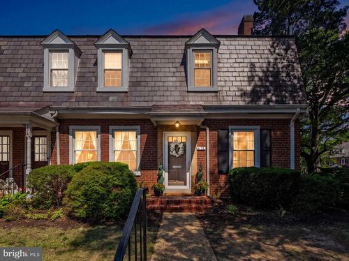 4176 36th St S, ARLINGTON, VA, 22206-1806 | Card Image