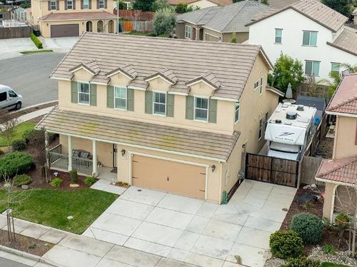 1521 Deborah Cir, Escalon, CA, 95320-8437 | Card Image