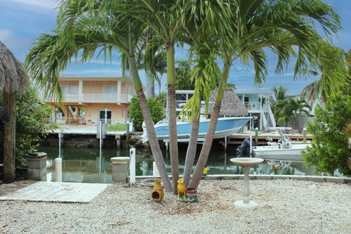 2411 Grouper Dr, Marathon, FL, 33050-2968 | Card Image