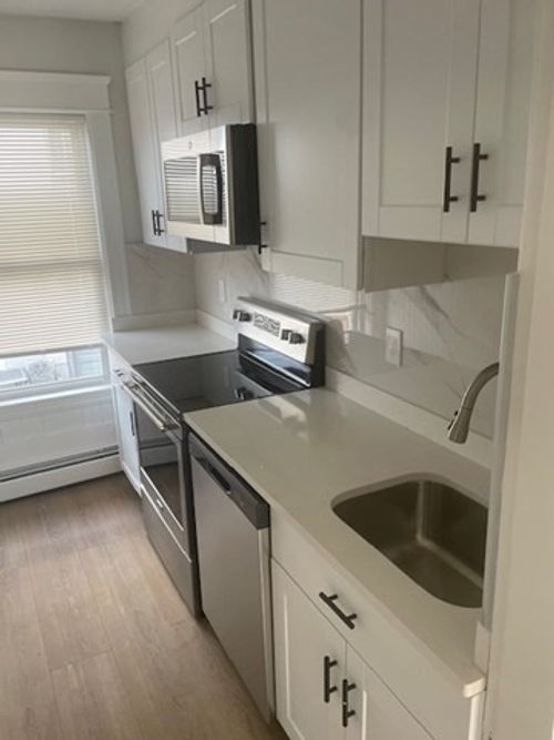apt-2-9 Moen St, Worcester, MA, 01605-2449 | Card Image