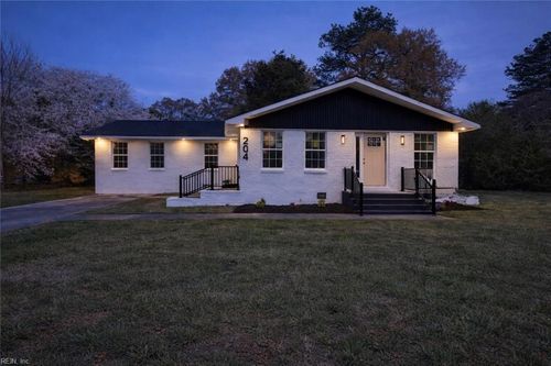 204 Wynn St, Portsmouth, VA, 23701-3148 | Card Image
