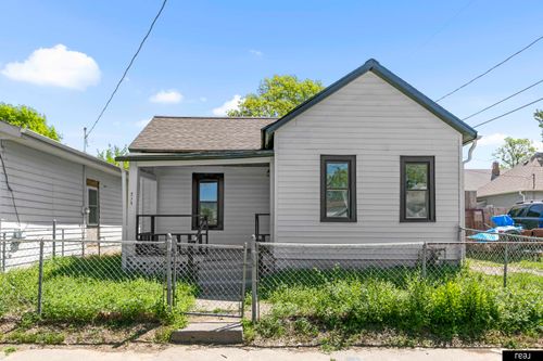 315 N 9th St, Council Bluffs, IA, 51503-2704 | Card Image
