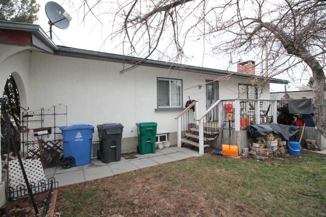 2009 28 Street S, Home with 5 bedrooms, 3 bathrooms and 4 parking in Lethbridge AB | Image 2