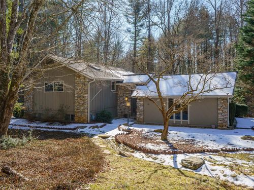 138 Woodhaven Dr, Hendersonville, NC, 28739-9344 | Card Image