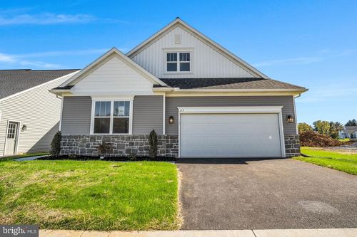 107 N Field Dr, LANCASTER, PA, 17603 | Card Image