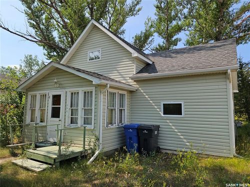 204 1 St S, Val Marie, SK, S0N0E3 | Card Image