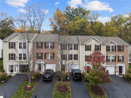 361 Murrays Ln, Castle Shannon, PA, 15234-2354 | Card Image