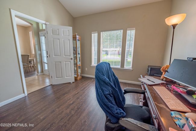 11760 Huckleberry Trl E, House other with 4 bedrooms, 2 bathrooms and null parking in MACCLENNY FL | Image 32