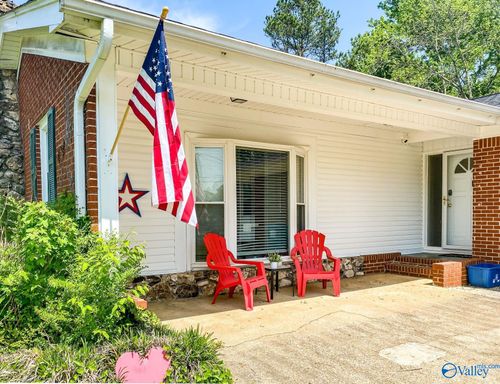 1004 Mahan Dr, Madison, AL, 35758-1304 | Card Image