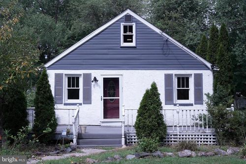 15 Beaver Ave, Mount Laurel, NJ, 08054-1101 | Card Image