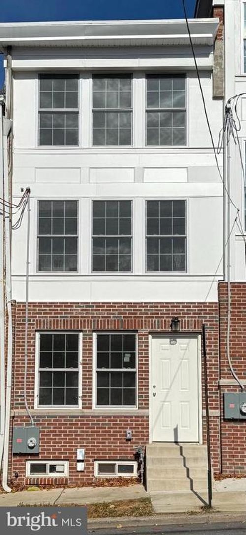 605 W 8th Street, WILMINGTON, DE, 19801 | Card Image