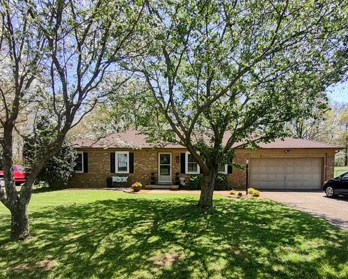 213 E Dale Ave, Eddyville, KY, 42038-7940 | Card Image