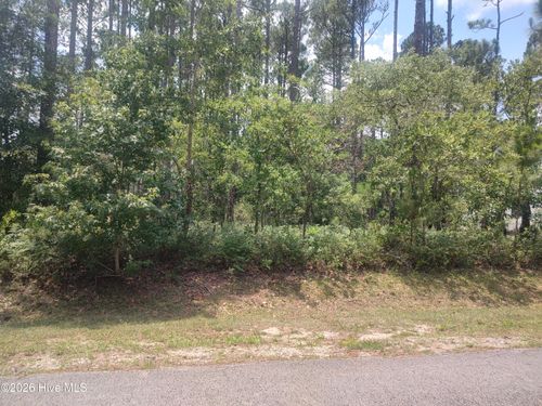 906 Bee Tree Ct, New Bern, NC, 28560-7190 | Card Image