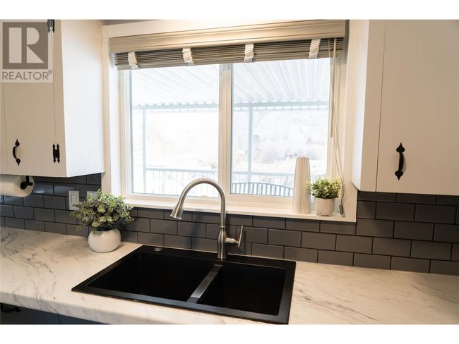 1272 Nugget Rd, House other with 4 bedrooms, 3 bathrooms and 1 parking in Cache Creek BC | Image 6