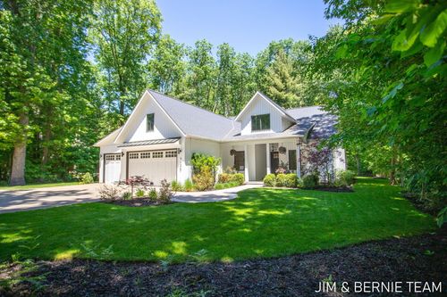 6225 Light House Ct, Saugatuck, MI, 49453-8430 | Card Image