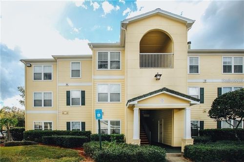 18302-18302 Bridle Club Dr, TAMPA, FL, 33647-1782 | Card Image