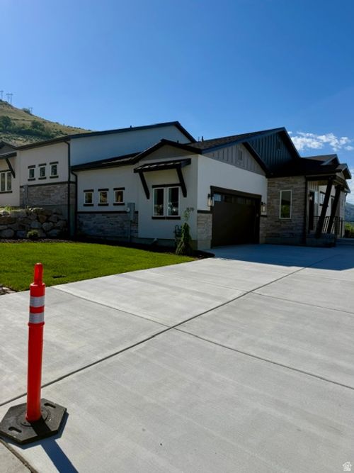 1579 E Maddies Cv, Ogden, UT, 84404-6141 | Card Image