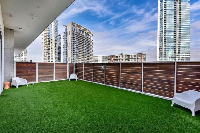 View of yard with a view of city | Image 27