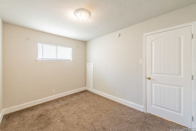 APT-1B - 2500 Avenue, Condo with 1 bedrooms, 1 bathrooms and null parking in Hondo TX | Image 9