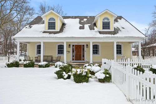 2514 Hall St Se, East Grand Rapids, MI, 49506-3507 | Card Image