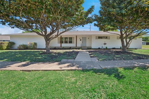 202 Joe White St, Rockwall, TX, 75087-2207 | Card Image