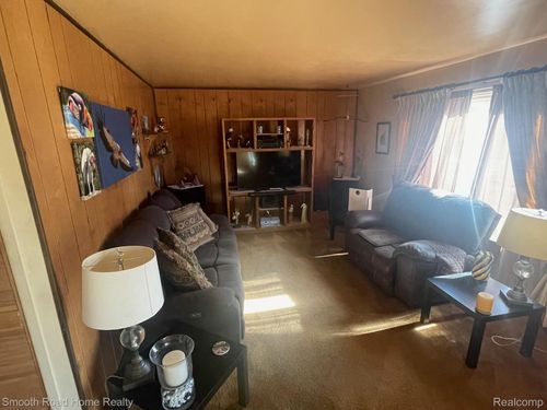 30286 Kipling St, Romulus, MI, 48174-3141 | Card Image