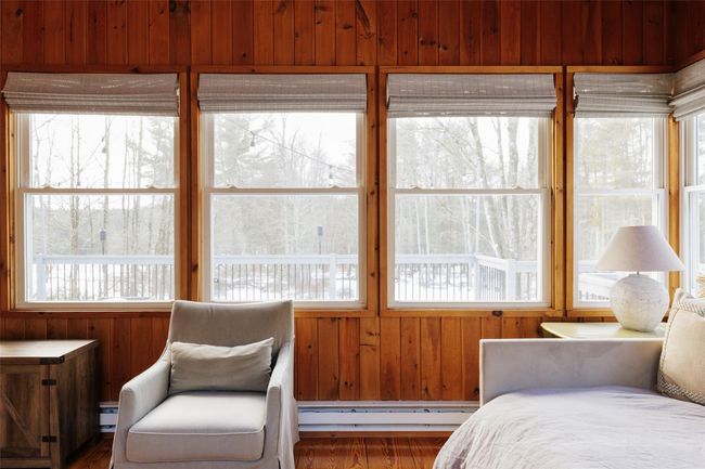 Sunroom with a baseboard heating unit | Image 22