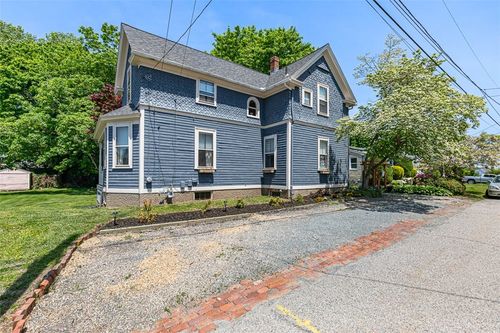 10 Burton Ave, Riverside, RI, 02915-4204 | Card Image