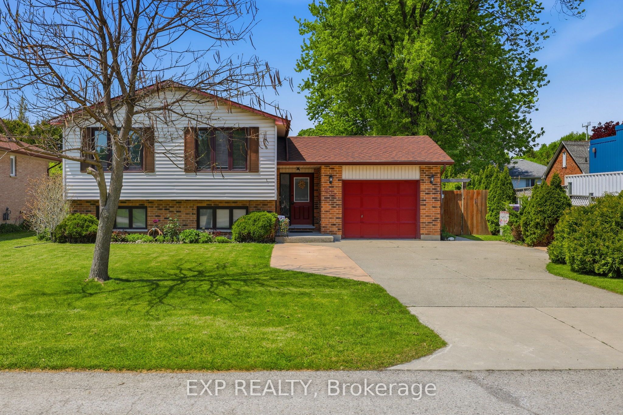 Residential in West Elgin