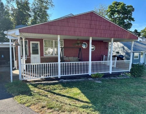 270 Riverview Ave, Windsor Heights, WV, 26075-1014 | Card Image