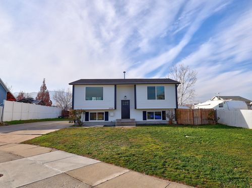 3706 S Buckeroo Cir, Magna, UT, 84044-2351 | Card Image