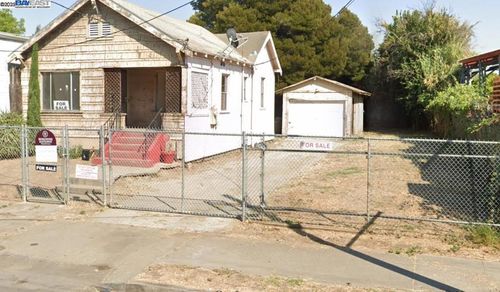 1024 50th Ave, Oakland, CA, 94601-5128 | Card Image