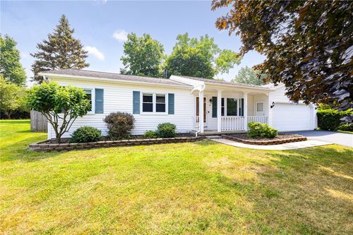 67 Woodedge Ln, Greece, NY, 14626-3191 | Card Image