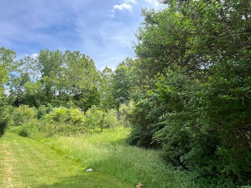1750 W Foxcliff Dr S, Martinsville, IN, 46151-8194 | Card Image