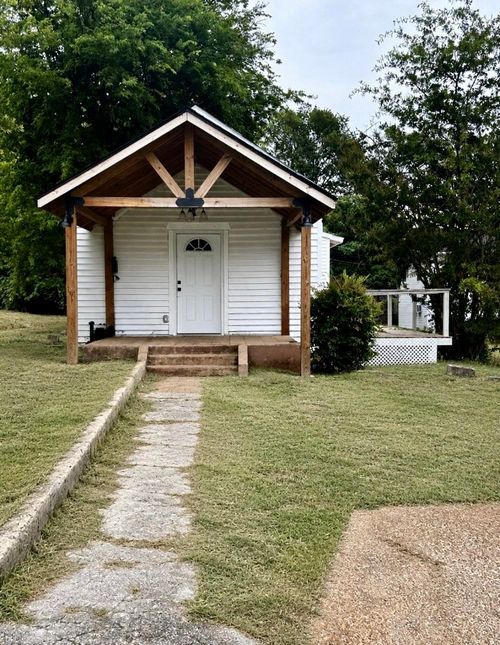 416 Little Rock Ave, Sheffield, AL, 35660 | Card Image