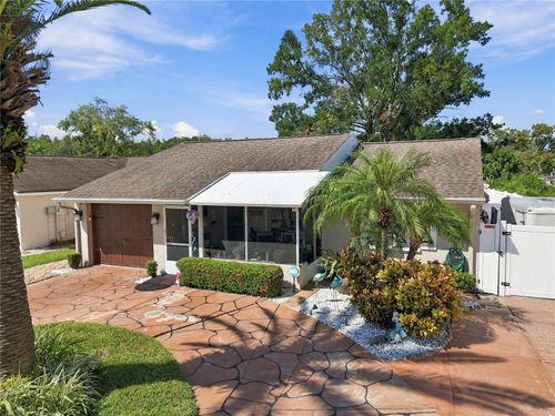 16012 Saddlestring Dr, TAMPA, FL, 33618-1401 | Card Image