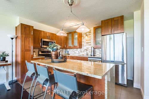 409-188 Mill St S, Brampton, ON, L6Y1T8 | Card Image