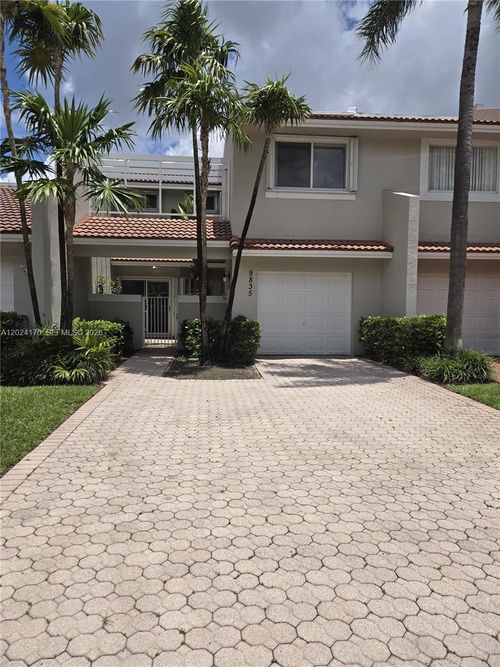 9835-9835 Nw 43rd Ter, Doral, FL, 33178-3334 | Card Image