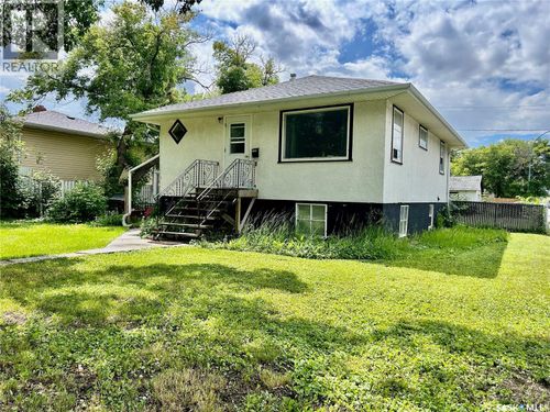 2200 Francis St, Regina, SK, S4N2P5 | Card Image